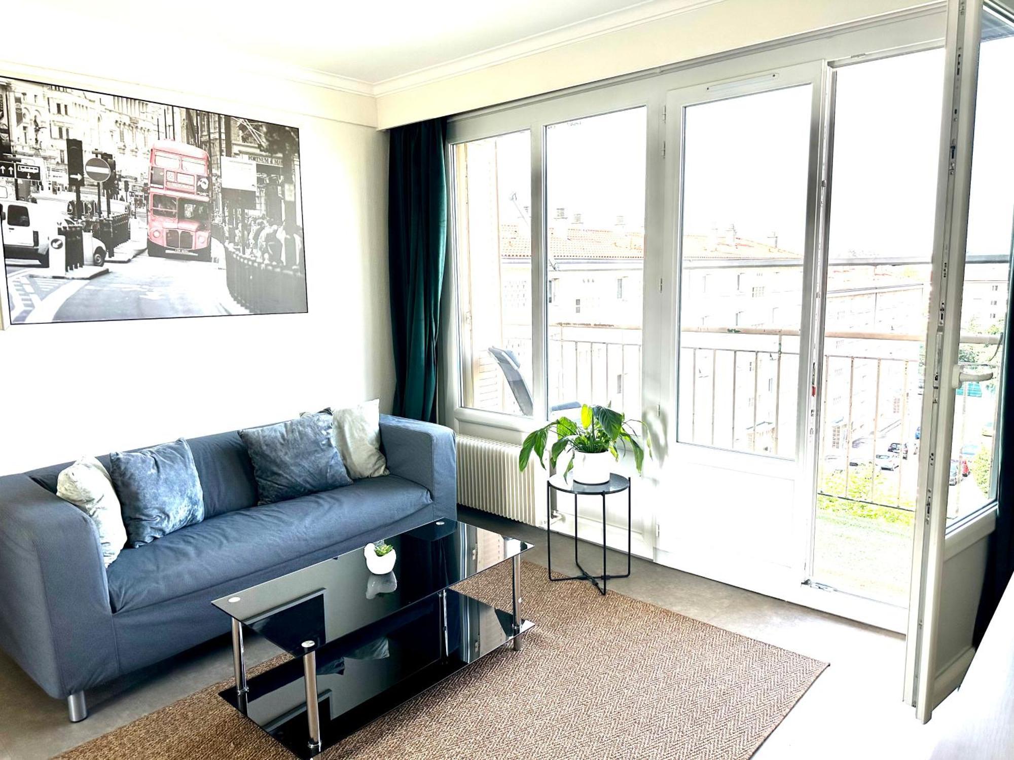 Grand Appartement Bron Centre Proche Eurexpo Et Groupama Kültér fotó